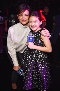 NEW YORK, NY - DECEMBER 08:  Katie Holmes and Suri Cruise attend the Z100's Jingle Ball 2017 on December 8, 2017 in New York City.  (Photo by Kevin Mazur/Getty Images)