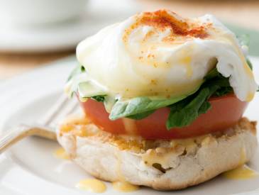 14 Delicious Breakfast Recipes That Include English Muffins